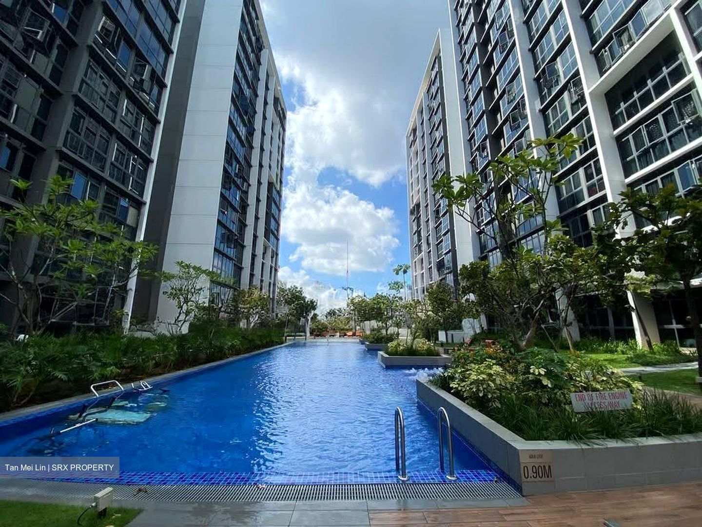 Symphony Suites (D27), Condominium #620745061